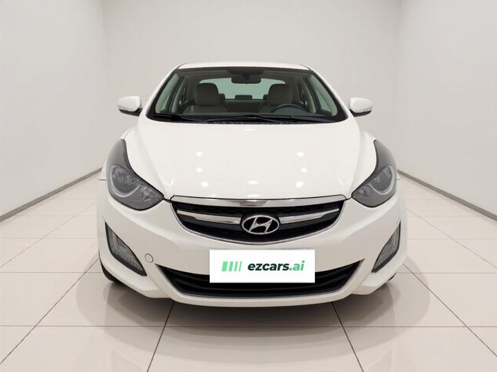 Elantra 2015 1.6L MT Leading photo 2