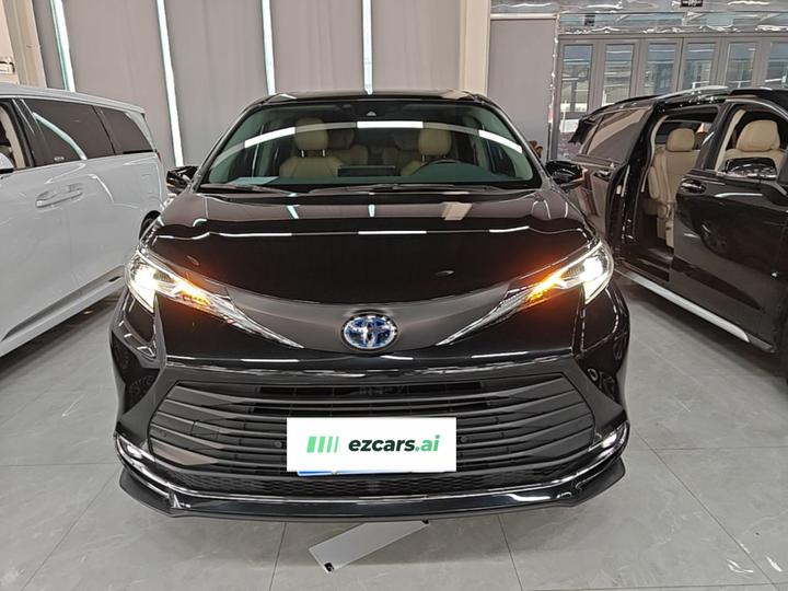 Sienna 2023 2.5L Hybrid Comfort photo 2