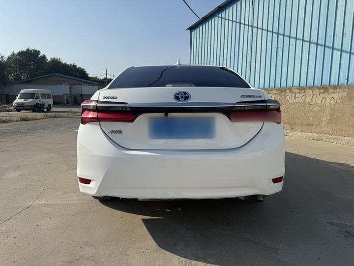 Corolla 2017 Facelift Hybrid 1.8L E-CVT Leading photo 3