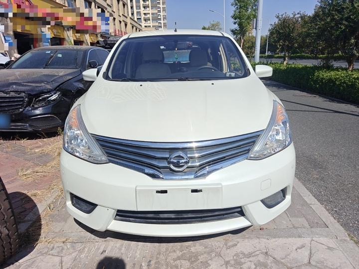 2015 1.6XE CVT Comfort photo 2