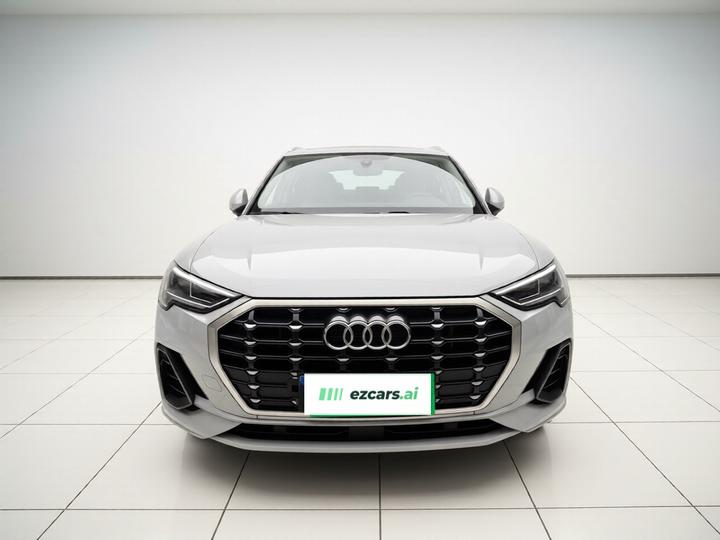 Q3 2019 40 TFSI Fashion Dynamic photo 2