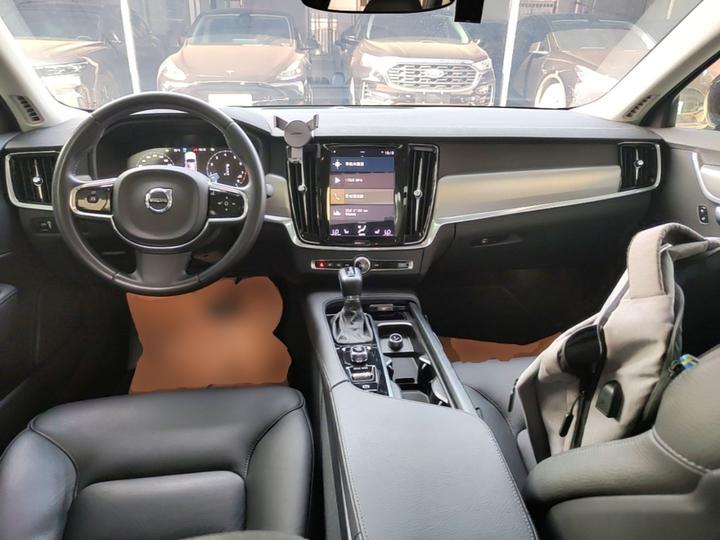 S90 2020 T5 Sport photo 5