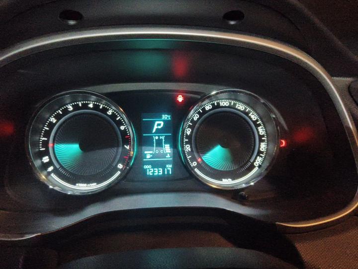 RV 2016 1.5L AT photo 4