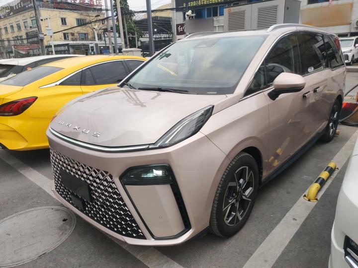 MAXUS G70 2024 2.0T AT Flagship 7-Seater