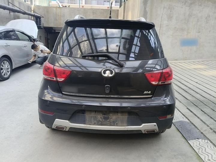 M4 2014 1.5L MT Comfort photo 5