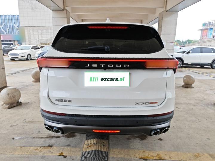 X70 PLUS 2021 1.6T DCT 5-Seater photo 5