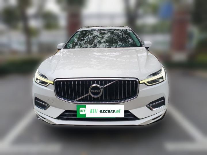 XC60 2020 T5 AWD Luxury photo 2