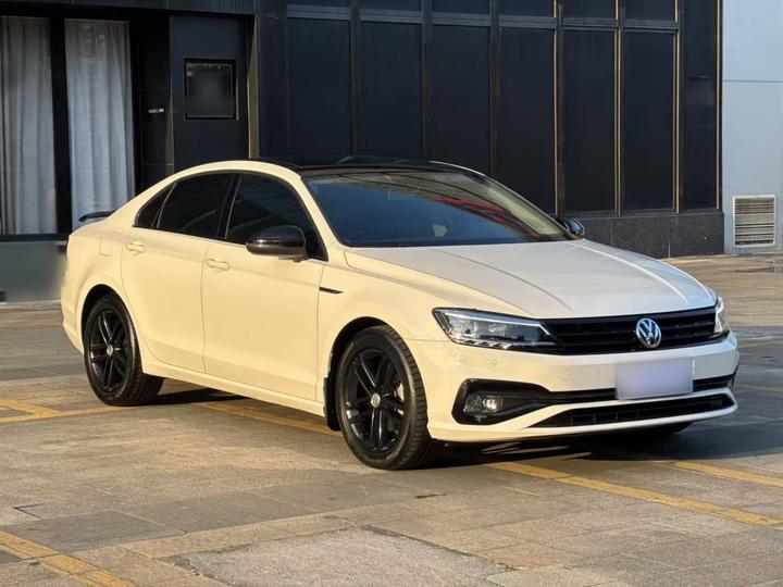 Lamando 2021 280TSI DSG Luxury Wraith photo 3