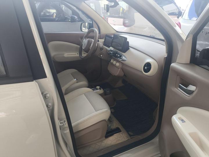 Hongguang MINIEV 2025 4th Gen 4-Door photo 7