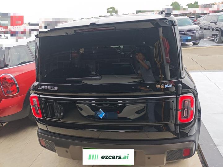 Plus 2025 Flagship 5-Seater photo 3