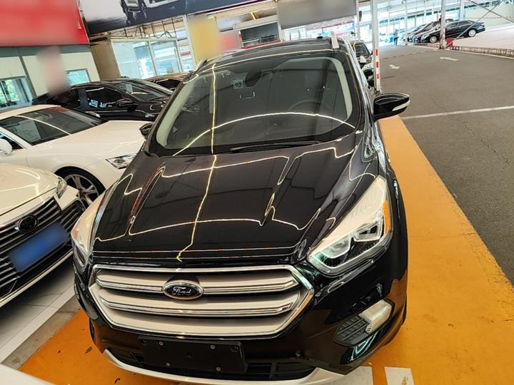 Kuga 2017 EcoBoost 180 RWD photo 2