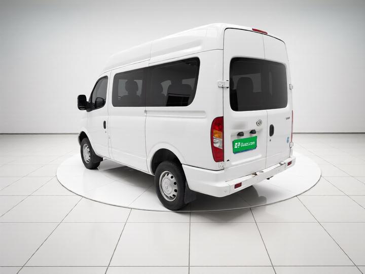 MAXUS V80 2021 2.0T MT Classic Short Wheelbase 5/6-Seater photo 4