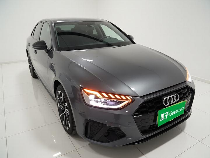 A4L 2022 40 TFSI Luxury Dynamic photo 3