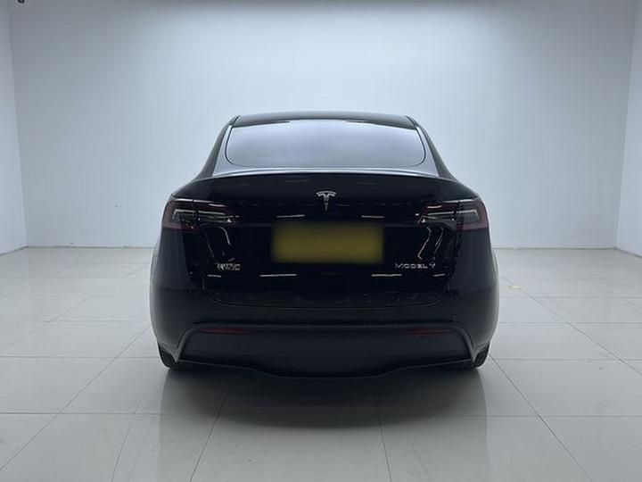 Model Y 2022 RWD photo 5
