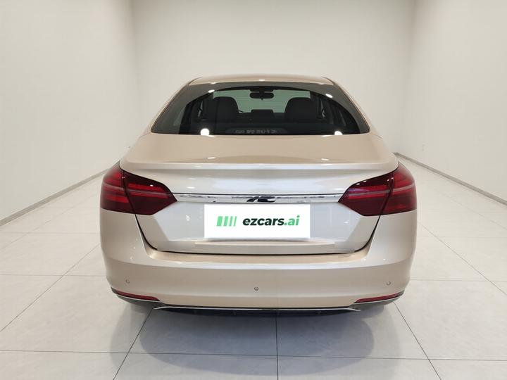 Emgrand 2020 1.5L CVT photo 5