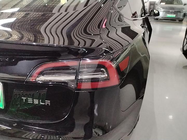 Model 3 2022 RWD photo 7