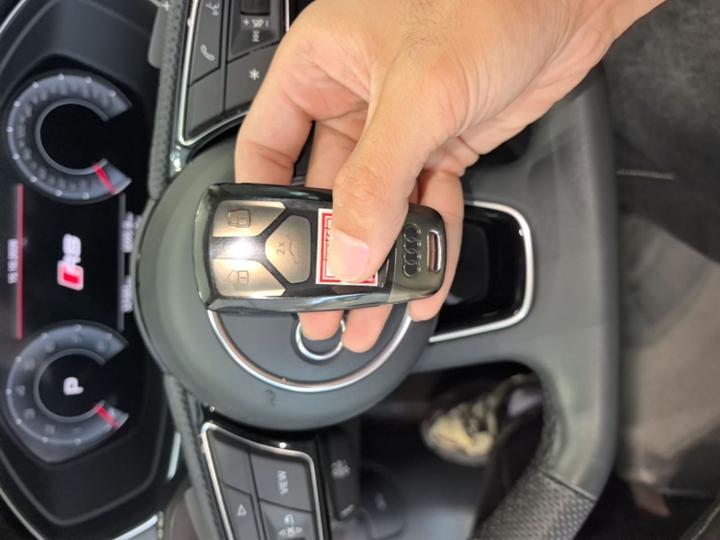 A4L 2024 40 TFSI Luxury Dynamic photo 8