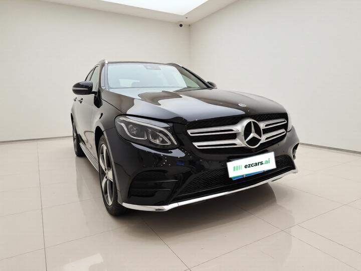 GLC 2017 GLC 260 4MATIC Luxury photo 3