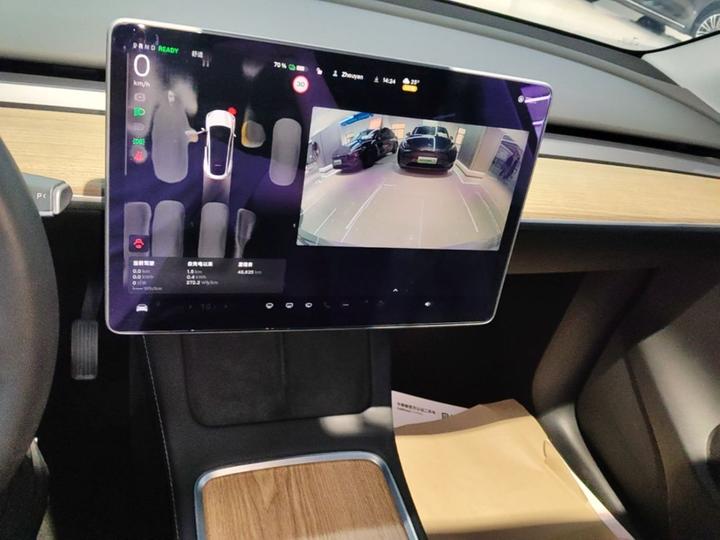 Model Y 2022 Facelift RWD photo 7