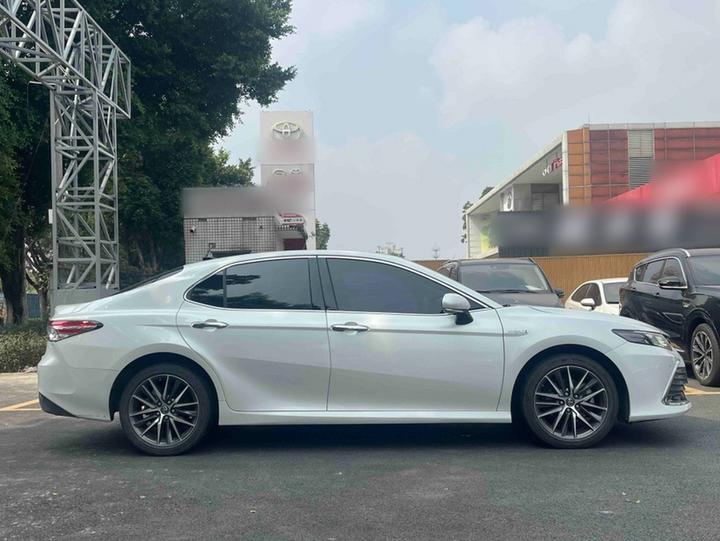 Camry 2021 Hybrid 2.5HG Luxury photo 5