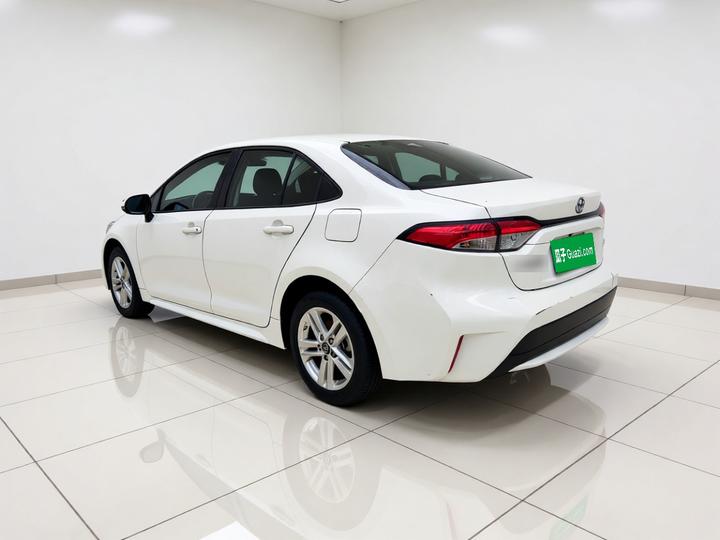 Levin 2022 185T CVT Luxury photo 4