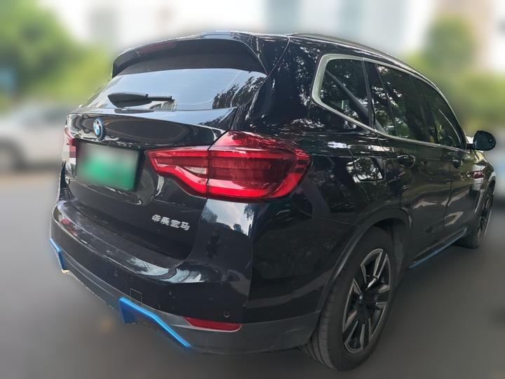 iX3 2021 Facelift Leading photo 6