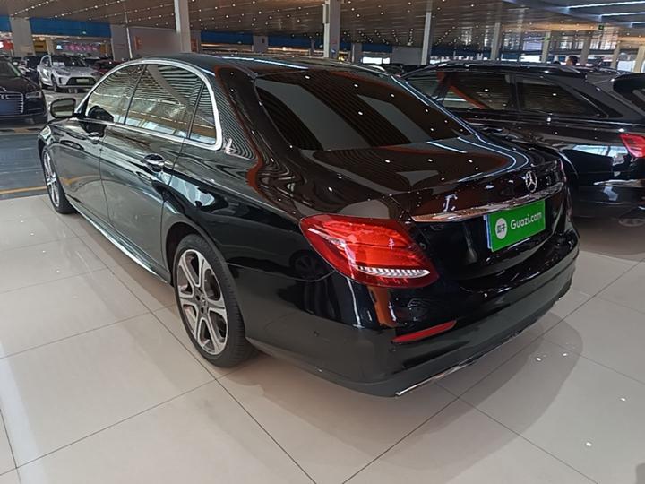E-Class 2017 E 320 L Sport 4MATIC photo 4