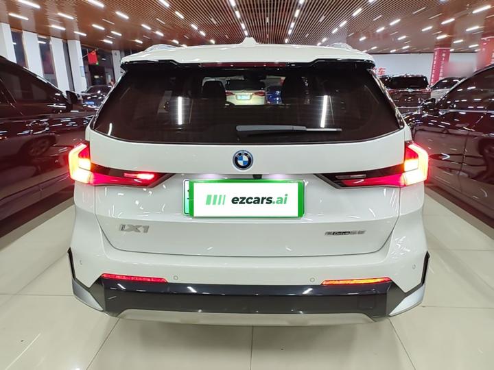 iX1 2023 eDrive25L X Design Package photo 5