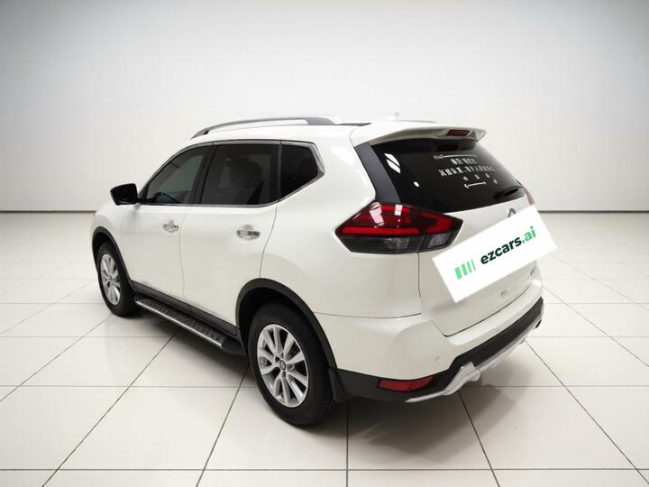 X-Trail 2017 2.0L CVT Comfort 2WD photo 4