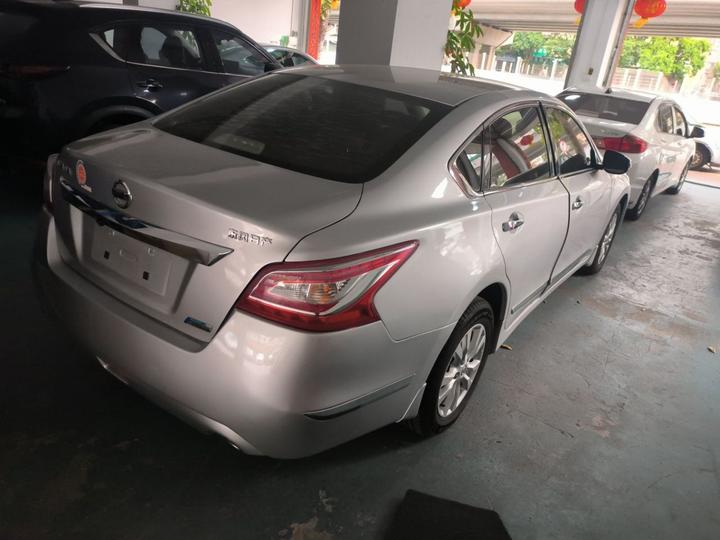 Teana 2013 2.0L XL Comfort photo 4