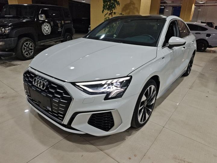 A3 2022 A3L Limousine 35 TFSI Fashion Sport
