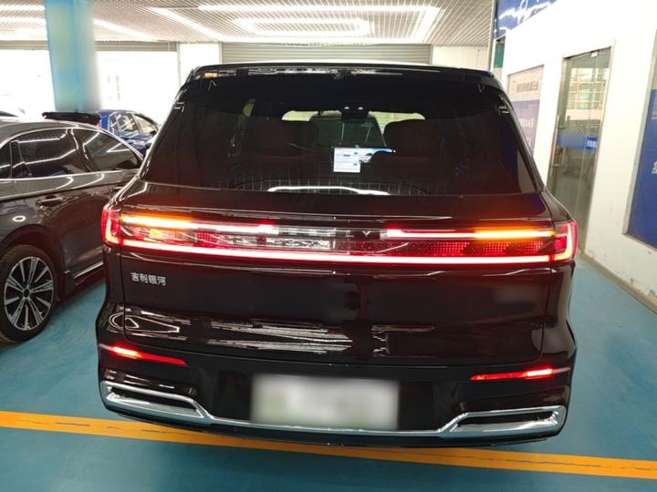 Galaxy M9 2025 210km AWD Pilot photo 3