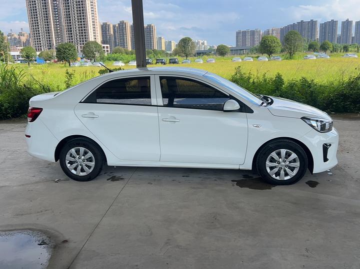 Pegas 2017 1.4L MT Fashion Smart photo 3
