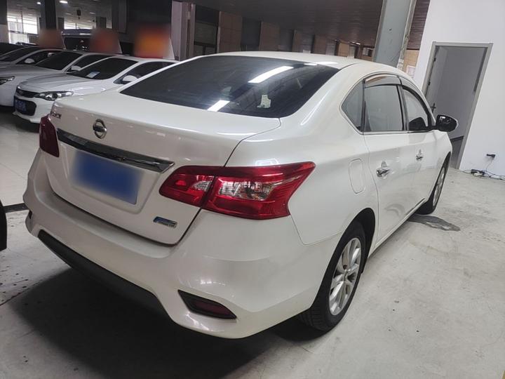 Sylphy 2018 1.6XV CVT Exclusive photo 6