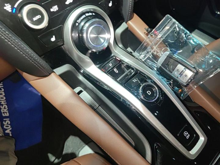 CDX 2019 1.5T RWD Exclusive photo 5