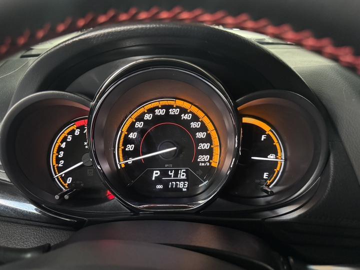 YARiS L 2022 X 1.5L CVT Luxury PLUS photo 3