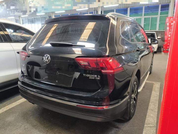 Tiguan L 2018 Facelift 330TSI AT RWD Luxury photo 4
