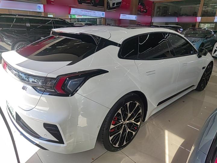 001 2026 103 AWD Ultra+ photo 6