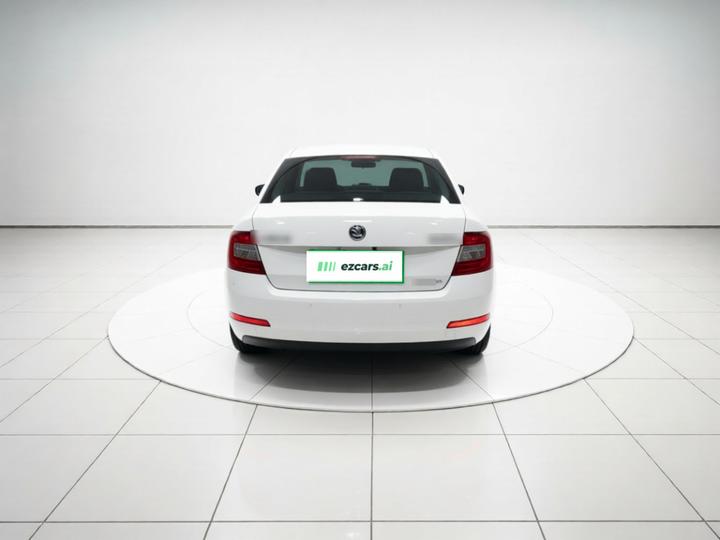 Octavia 2017 1.6L AT photo 5