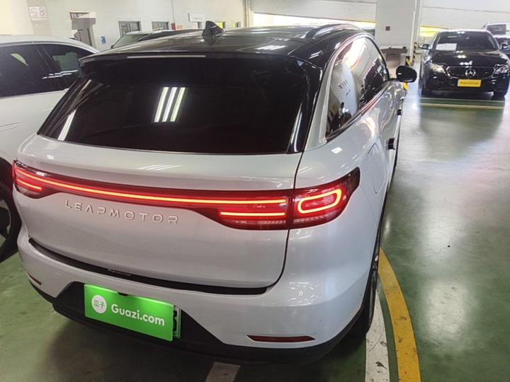 Leapmotor C11 2023 EV 500 Smart photo 3