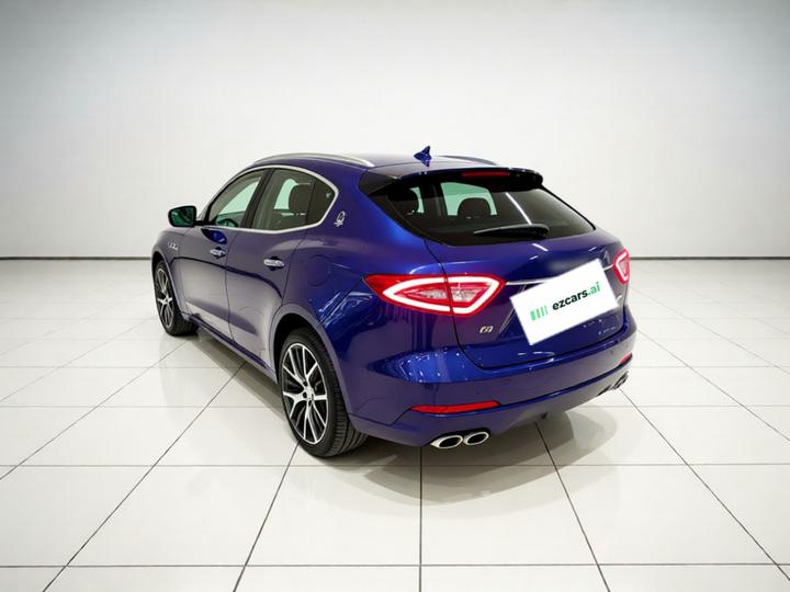 Levante 2018 3.0T Standard photo 4