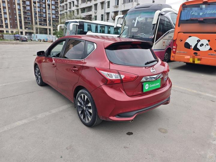 Tiida 2016 1.6L CVT Smart Premium photo 4