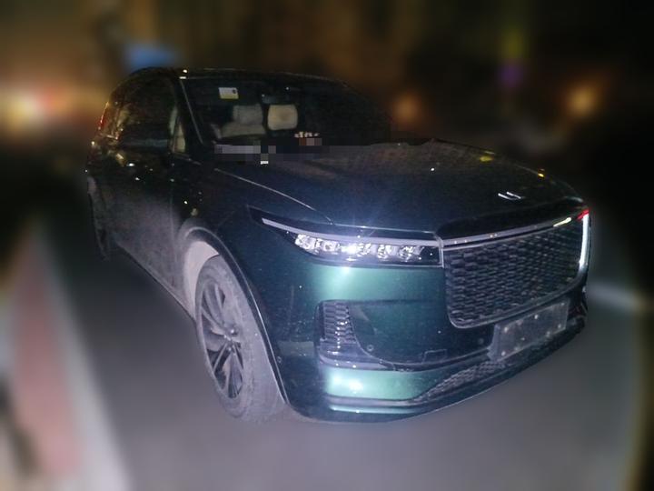Li Auto ONE 2021 EREV 6-Seater photo 3