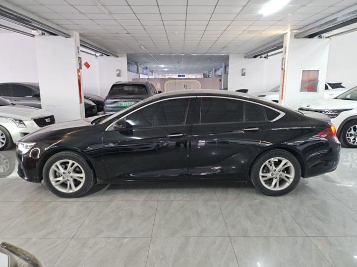 Regal 2022 552T Smart photo 3