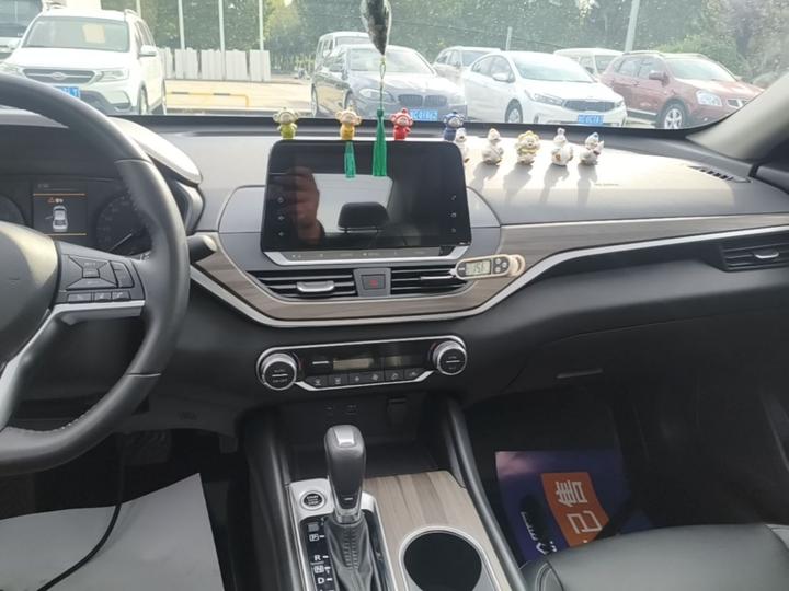 Teana 2021 2.0L XL Comfort photo 8