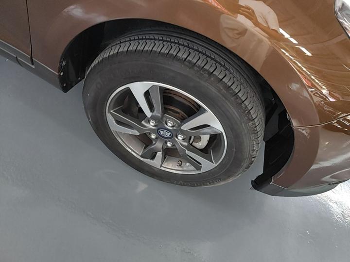 FAW D60 2015 1.8L AT Premium photo 8