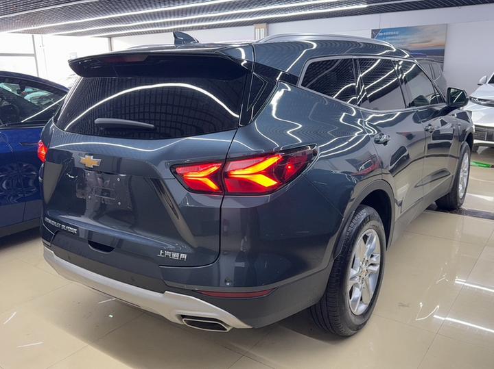 2020 650T 7-Seater photo 4