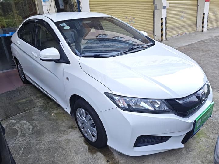 2017 1.5L CVT Comfort photo 3