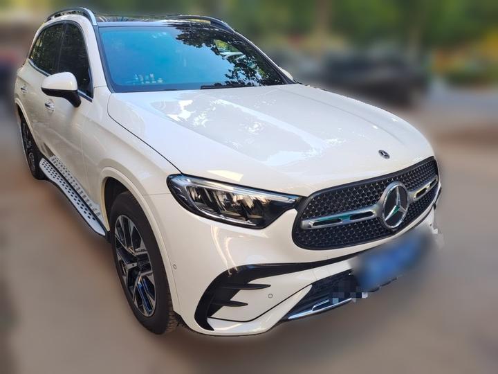 GLC 2023 GLC 260 L 4MATIC Luxury 5-Seater photo 3