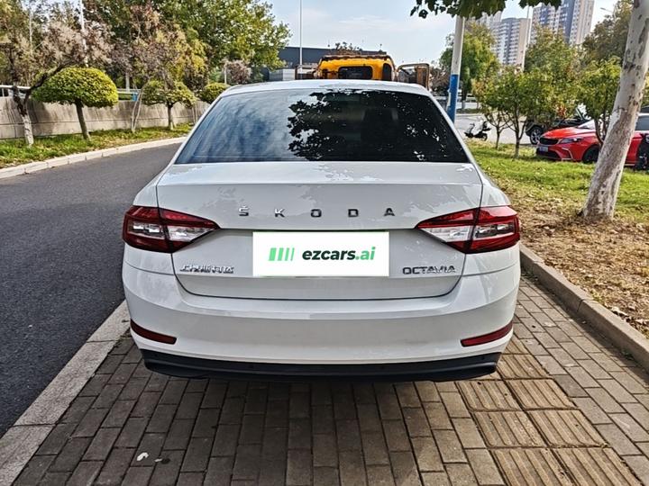 Octavia 2020 1.5L AT Comfort photo 5